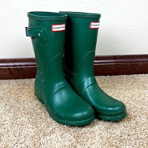 Hunter short rain boots